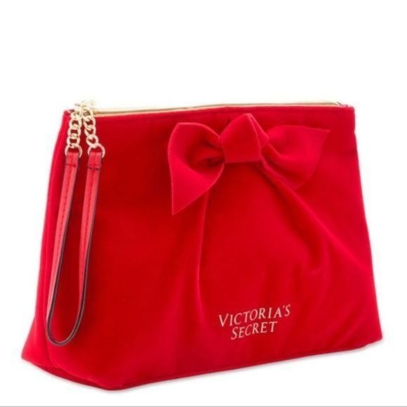 Victoria’s Secret Red Velvet Wristlet Bag NWT - Picture 2 of 4